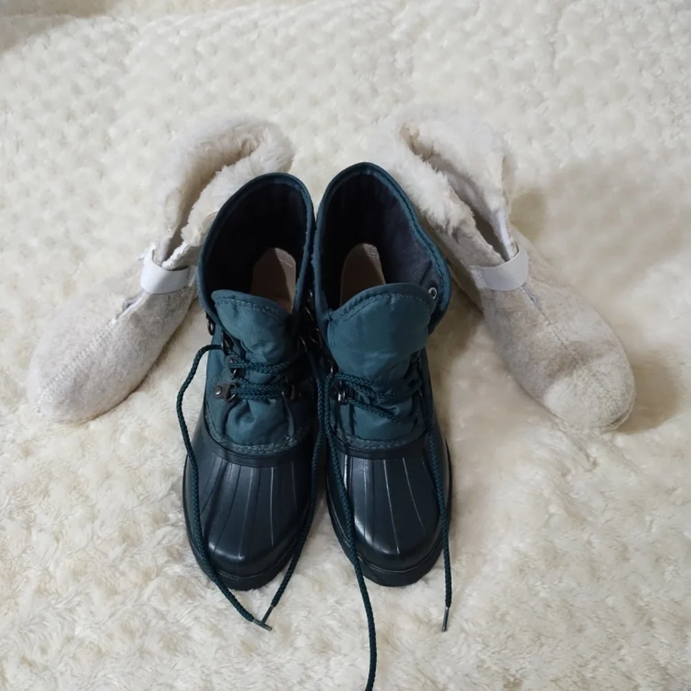 Eddie Bauer Duck Boots Size 6 - Picture 4 of 8